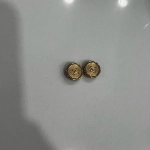 Avon Vintage Set of 2 Button Covers. Clip over cuff buttons. Gold tone.